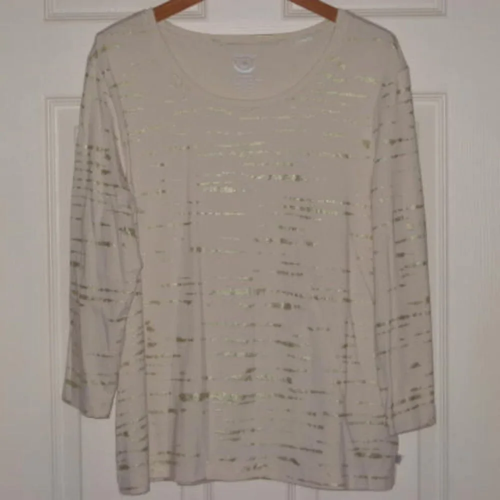 Zenergy Chicos Size 2 L Cotton Blend Gold Tan Metallic Foil 3/4 Sleeve Excellent - Picture 1 of 6